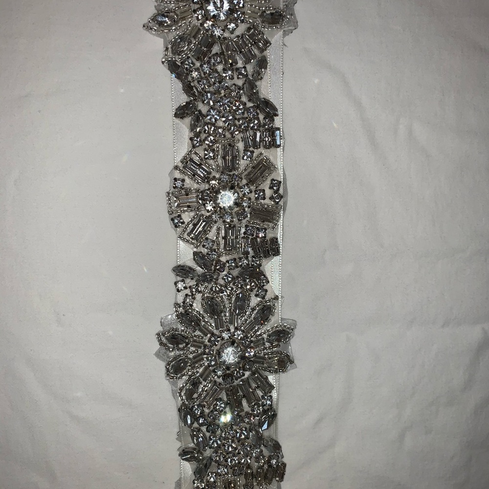 Bridal tie-back belt